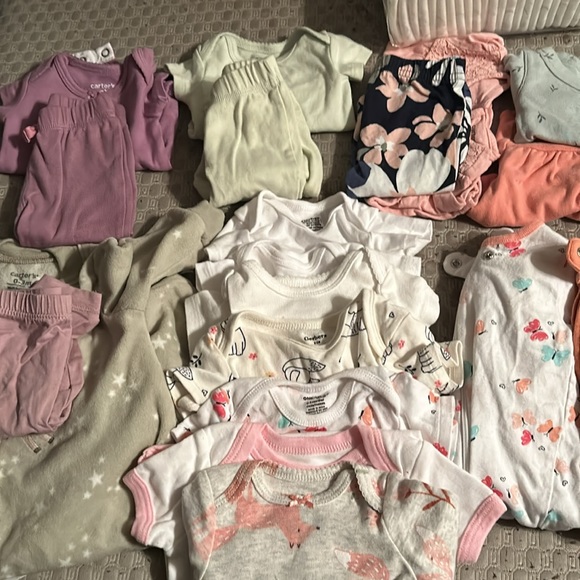 Gently used and brand new baby clothes and diaper pack. - Picture 4 of 4